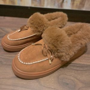 Women's Fuzzy Brown moccasins